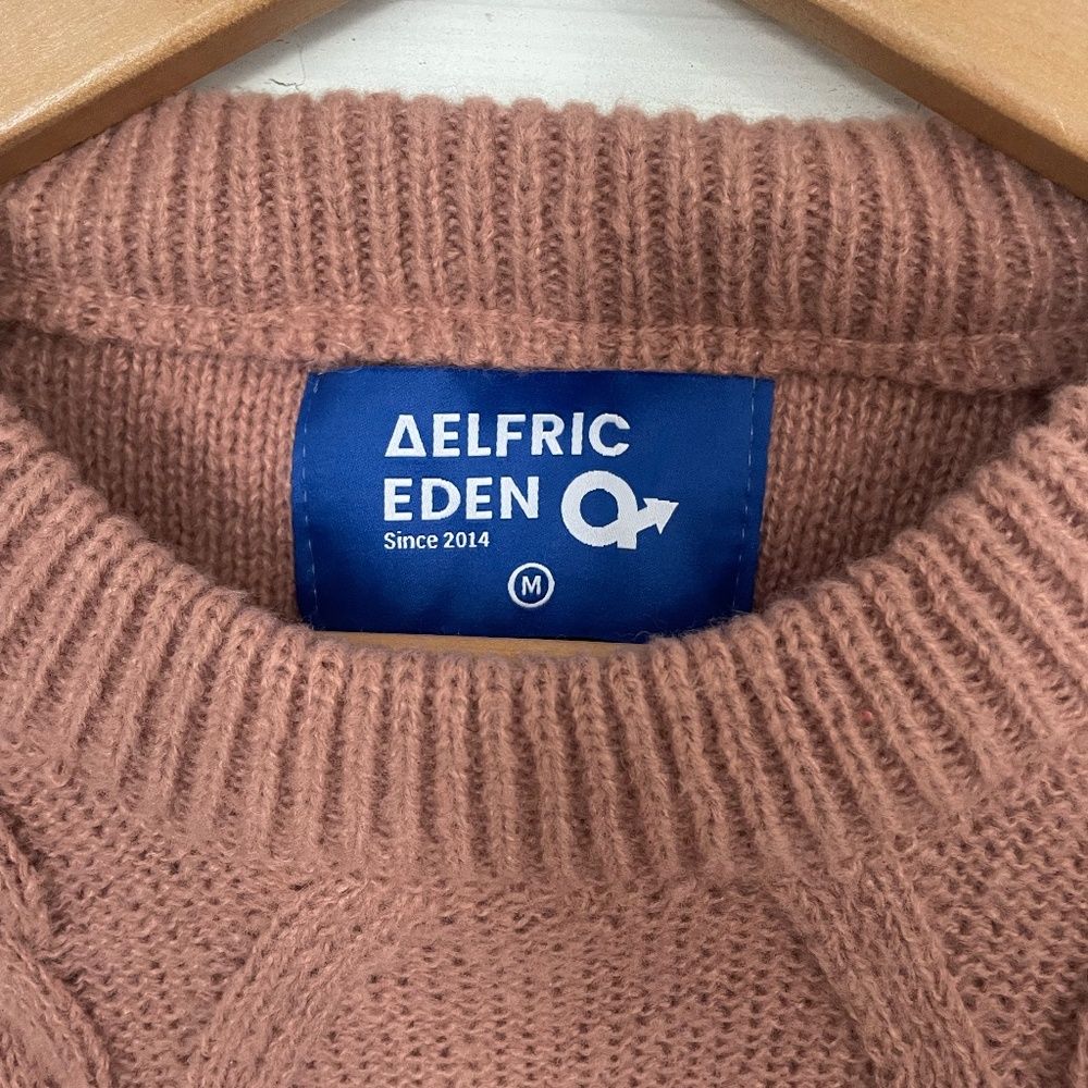 Aelfric Eden Cozy Blush Cable Knit Sweater - Picture 2 of 3
